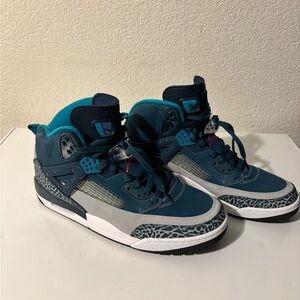 Jordan Spiz’ike in Teal Pink and Gray